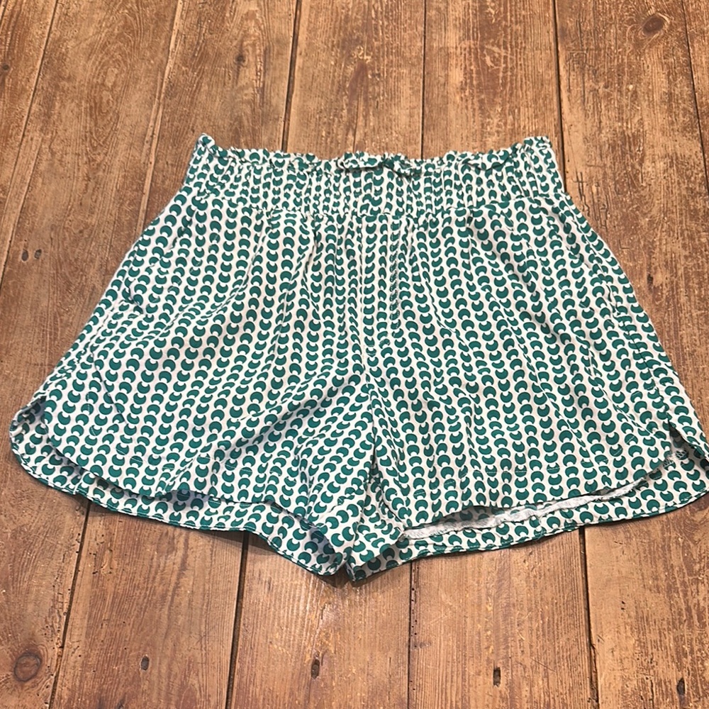 a new day High Waist Green and White Shorts